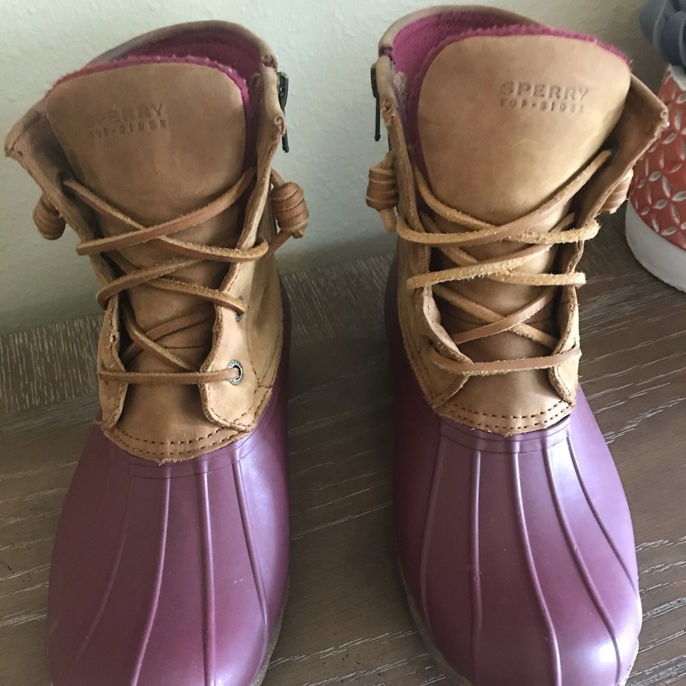 Sperry Duck Boots- red and tan leather - 9